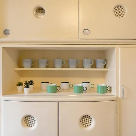Vintage Chic Flat Steps From Fiera & Wi-fi 밀라노