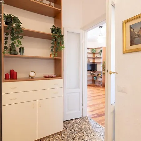 아파트 Vintage Chic Flat Steps From Fiera & Wi-fi *